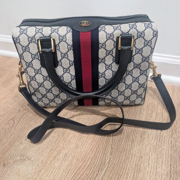 Vintage Navy Gucci Bag - Picture 2 of 11